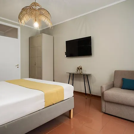 公寓 Stylish Two-bedroom Near Fiera Exhibition Area Just Minutes From Wagner Metro Station Red Line M1 米兰